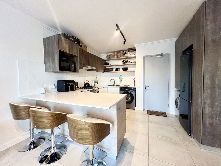 1 Bedroom Property for Sale in Table View Western Cape